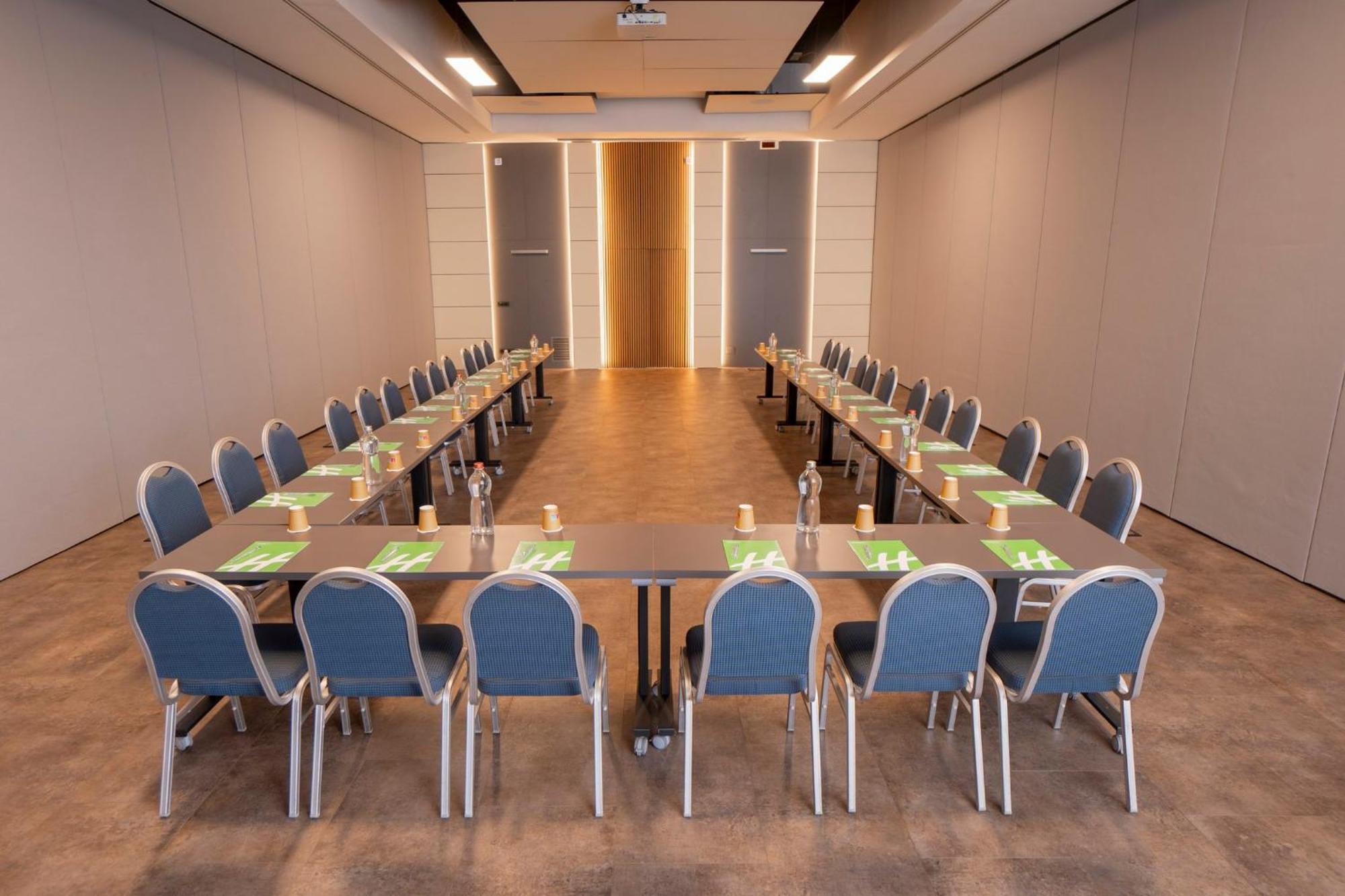 Holiday Inn Rome - Eur Parco Dei Medici By Ihg מראה חיצוני תמונה